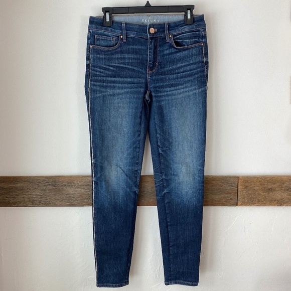 White House Black Market Denim - White House Black‎ Market Jeans with Gold trim Skinny Sz 2